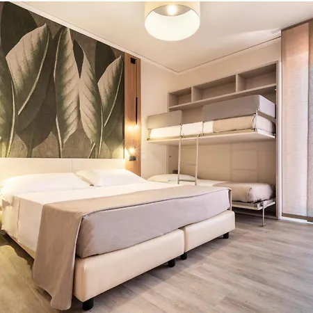 Continental 4* ביביונה