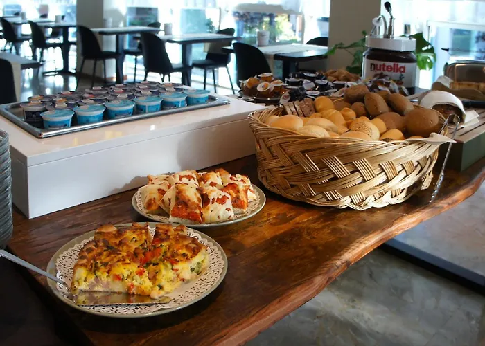 Hotel Continental B&B City Hotel 4*